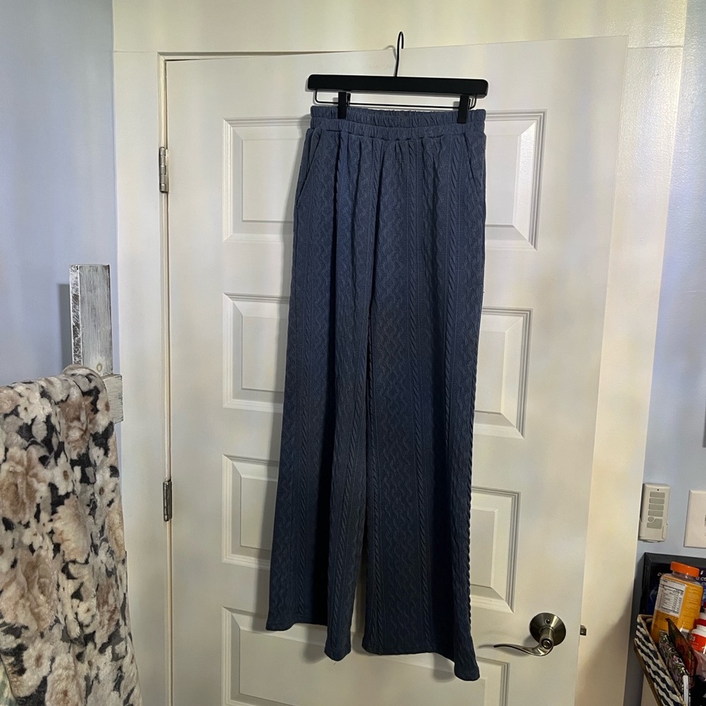 Women's New In Blue Cable Knit Pants with Pockets and Elastic Waist - Picture 2 of 6